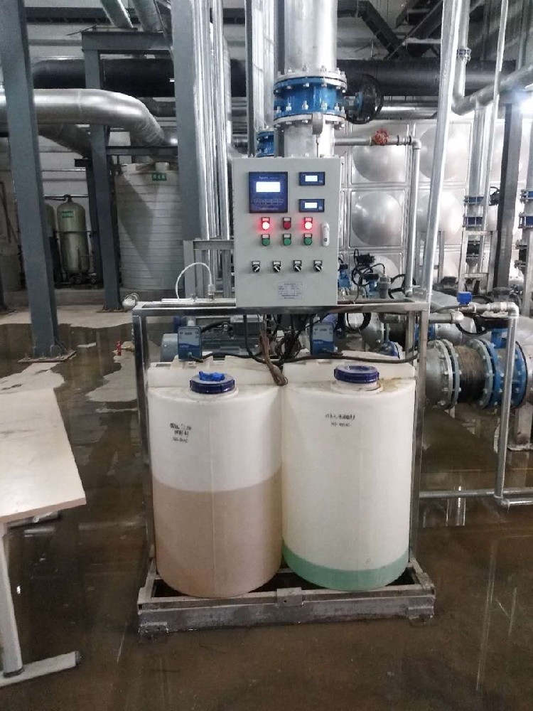 滁州隆基乐叶光伏项目自动加药装置安装实例